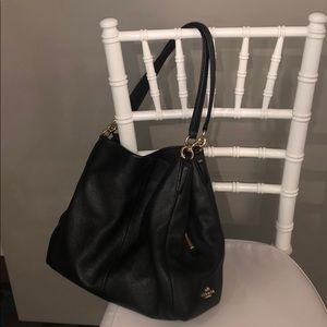 EUC Coach Leather Shoulder Bag